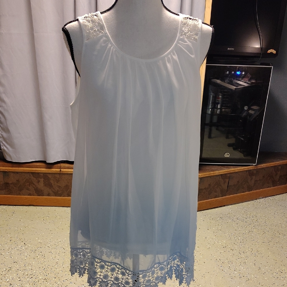 Elegant White Lace Trim Tunic Top